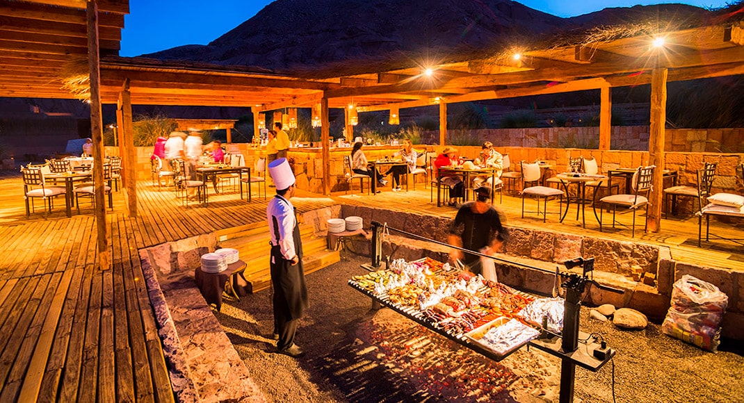 f&b